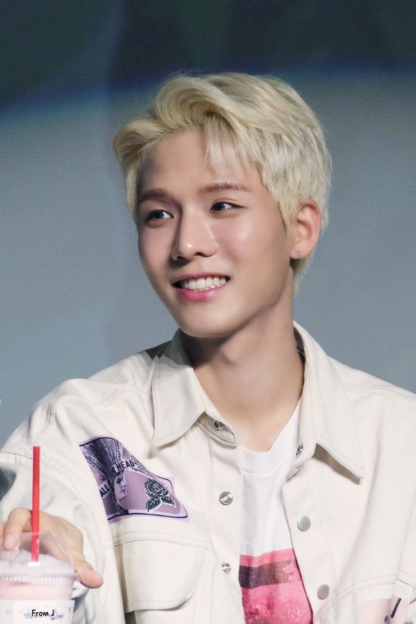 어느 남돌 맏형의 별명이 나무인 이유 | 인스티즈