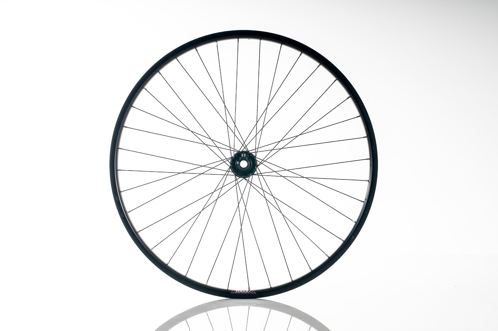 Tubeless Touring / Commuting Dynamo Wheel 700c Velocity Cliffhanger