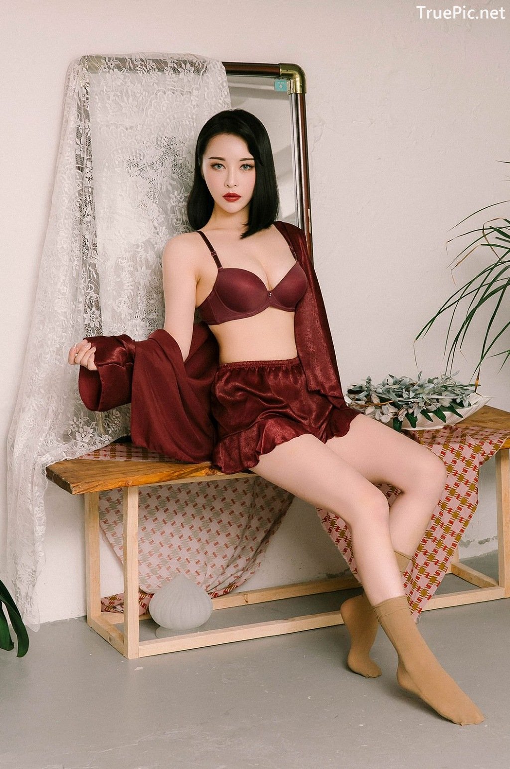 Image-Korean-Fashion-Model-Ryu-Hyeonju-We-x-You-Lingerie-Set-TruePic.net- Picture-51