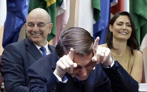 Bolsonaro Dividia Rachadinha com Bombeiro