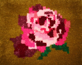 "Heritage Rose", latch hooked rug