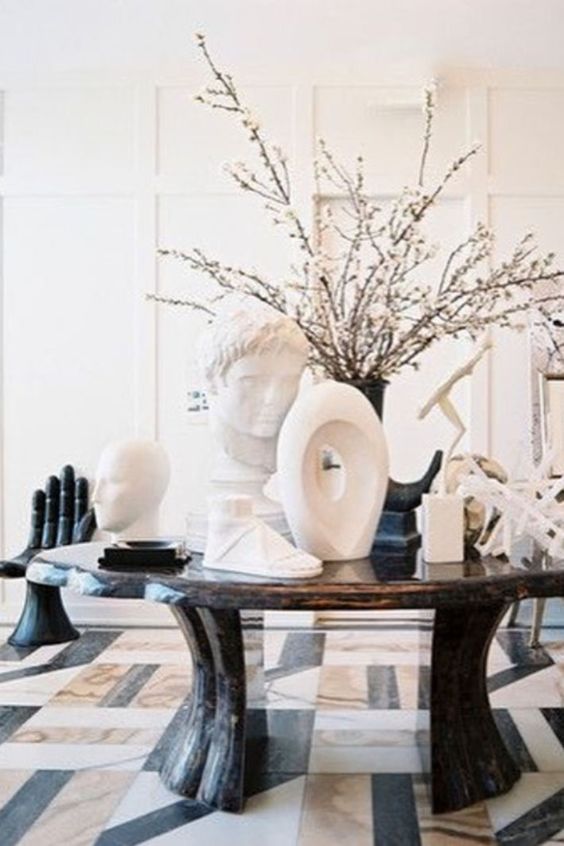 HALL DE ENTRADA E MESA REDONDA