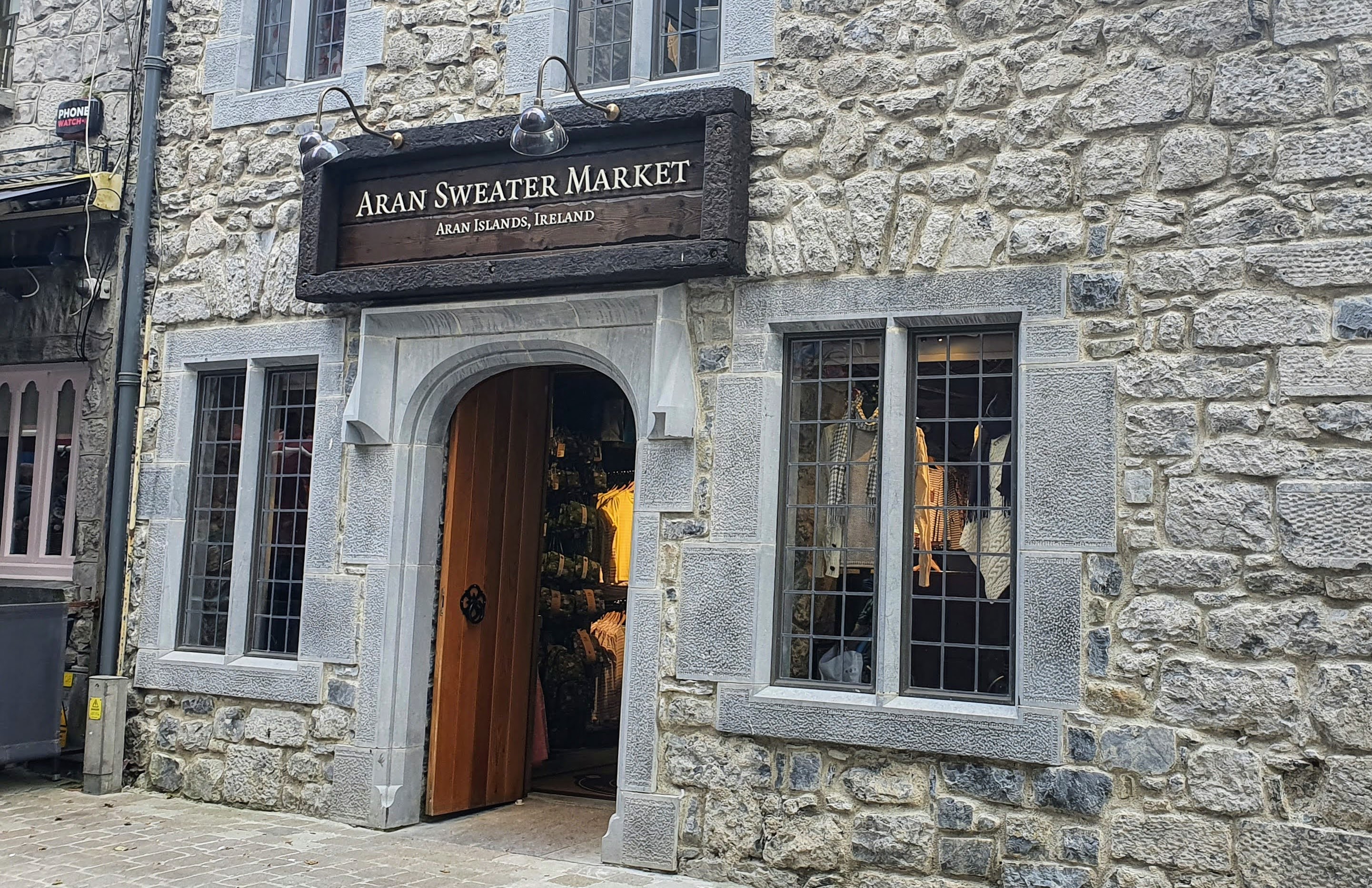 Gift stores in Galway City Open in Galway