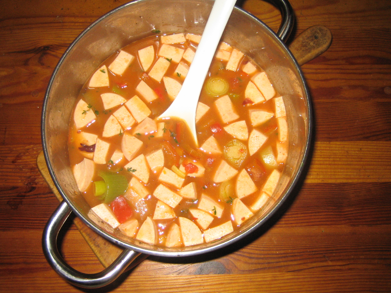 Hartz IV-Rezepte und bezahlbare Gesundheitstipps: Eintopf auf Feuertopf ...