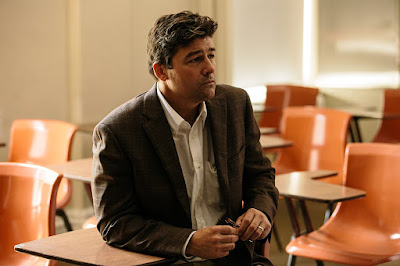 The Vanishing of Sidney Hall Kyle Chandler Image 1