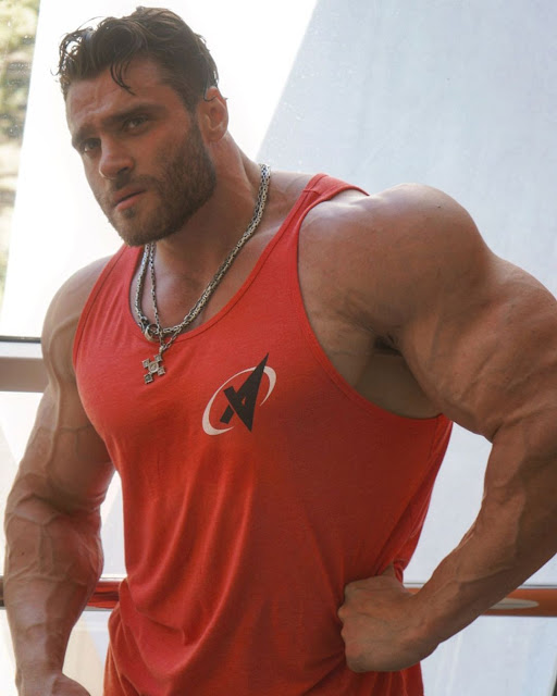 Muscle Lover Ukrainian Ifbb Pro Classic Physique Bodybuilder Kirill