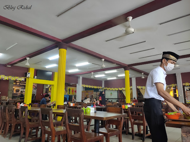 Semangkuk Mie Ayam Menuju "Go Digital" - Ruangan Semangkuk Mie Ayam Menuju "Go Digital" - Ruangan