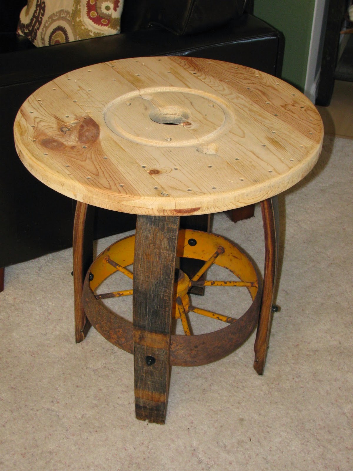 Reclaimed Rustics RUSTIC WHEEL END TABLE