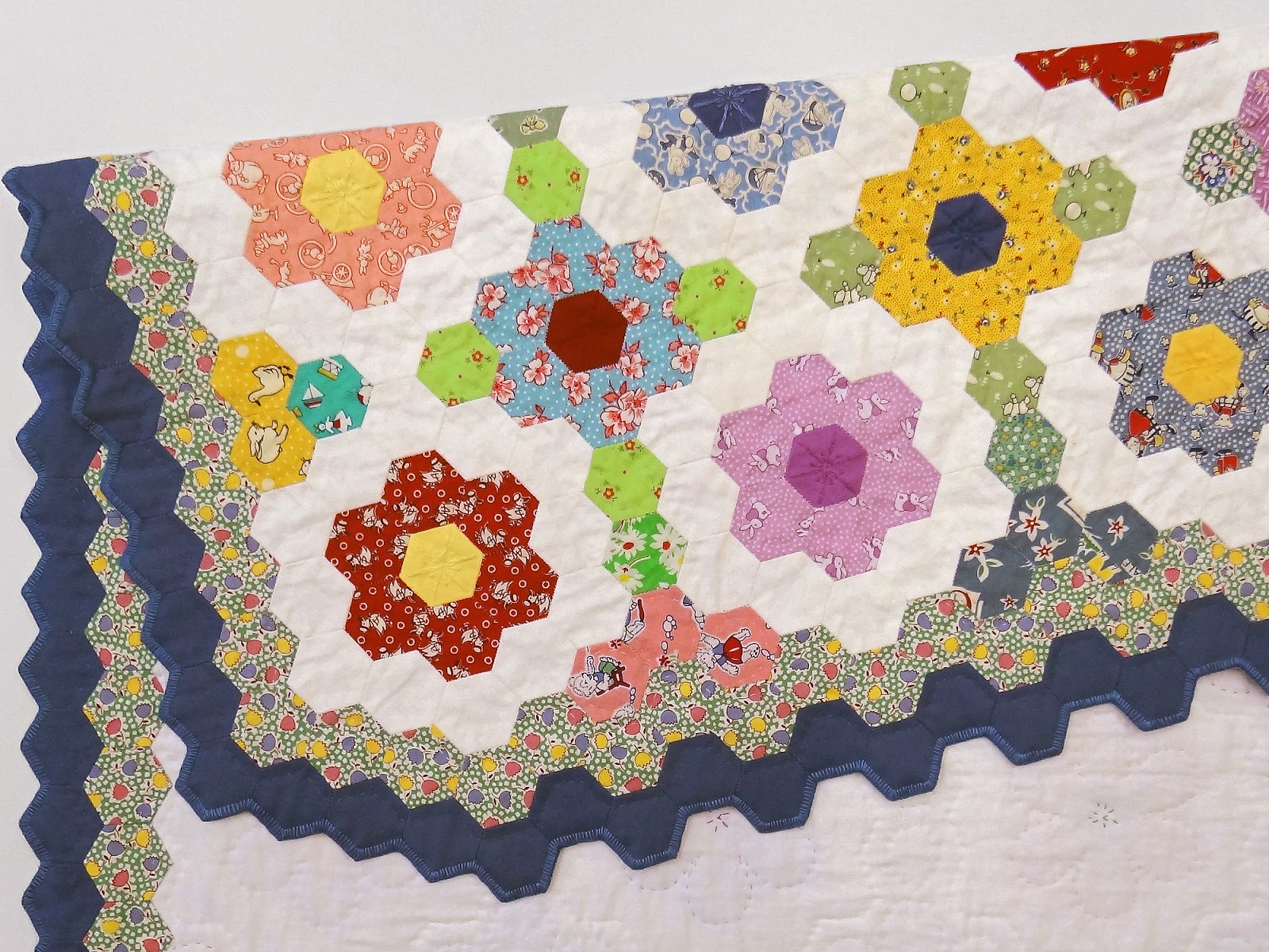 Beadlust Grandma's Flower Garden 3/4 Inch Hexie Quilt Time Study
