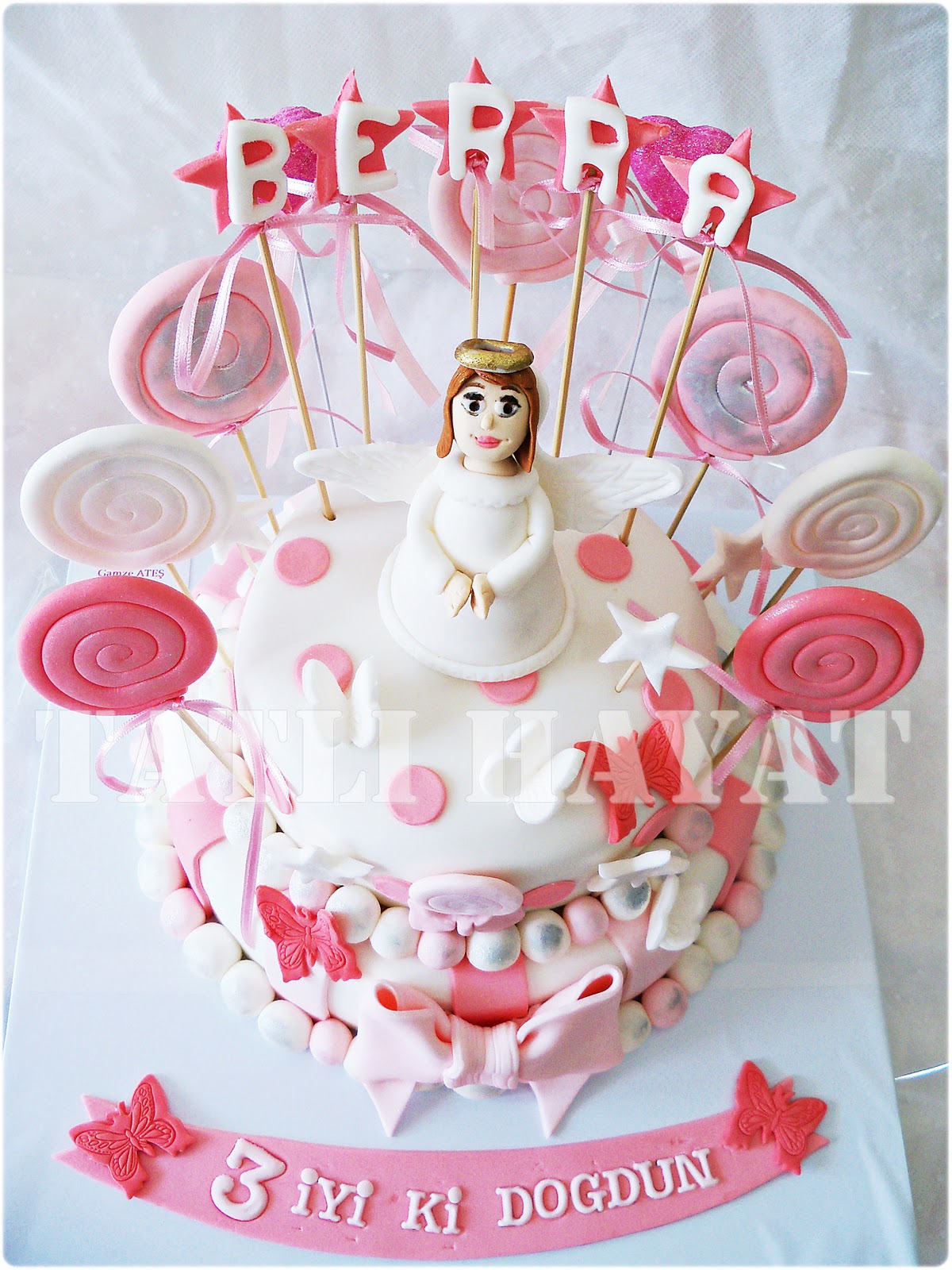 Kalpli Dogum Gunu Pastasi