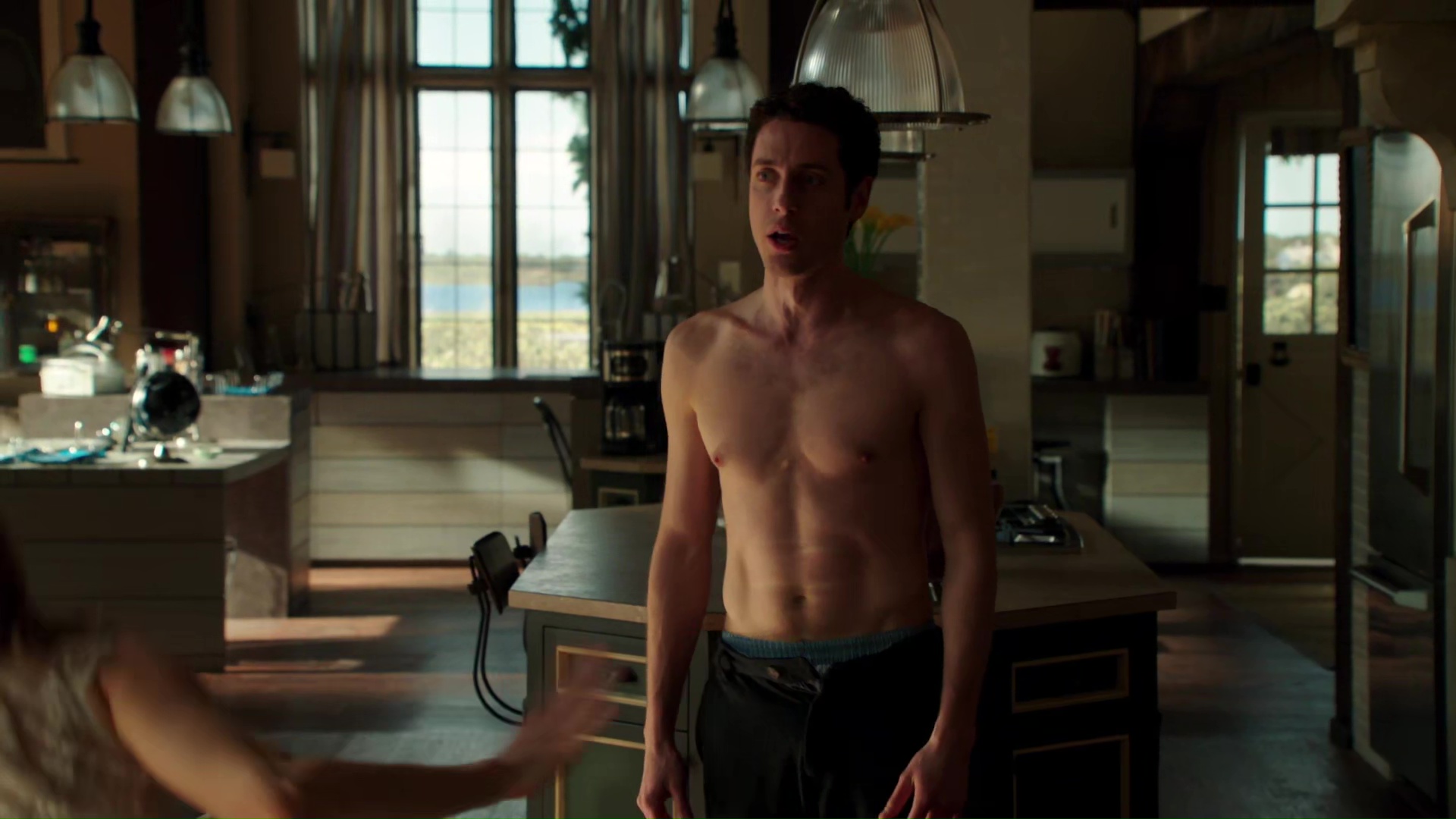 ausCAPS: Paulo Costanzo shirtless in Royal Pains 7-03 "Playing Doctor"