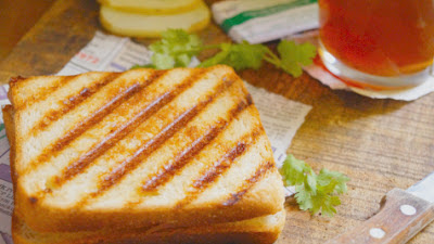 alt="sandwich recipes,sandwiches,bread toast,breakfast recipes,delicious,tasty sandwich,Mashed Potato sandwich"