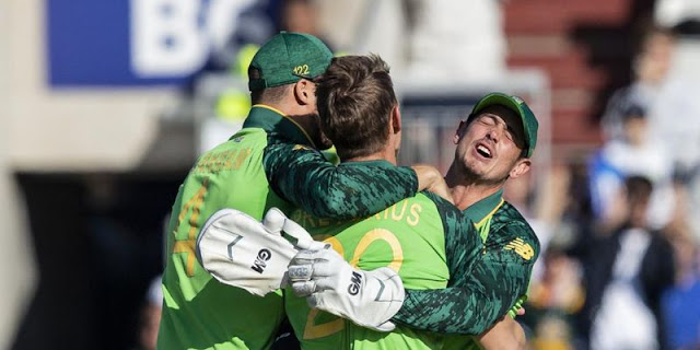 Quinton_de_Kock_world_cup_celebration_twitter.jpg