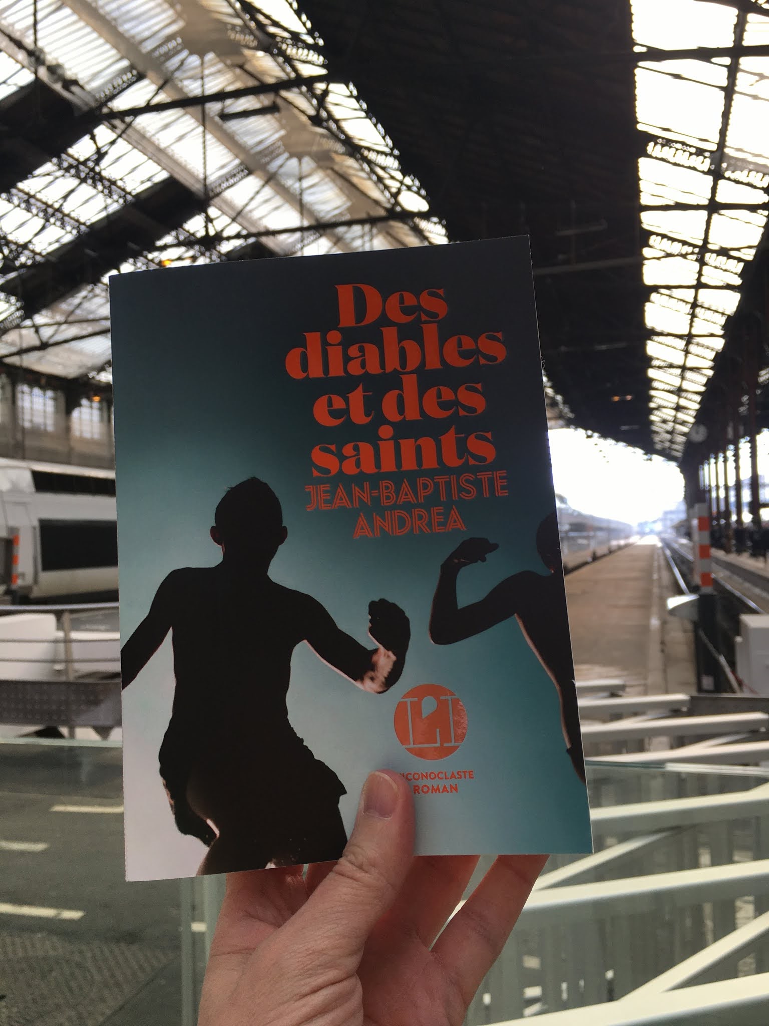 AnneAroundTheWor(l)ds Des diables et des saints