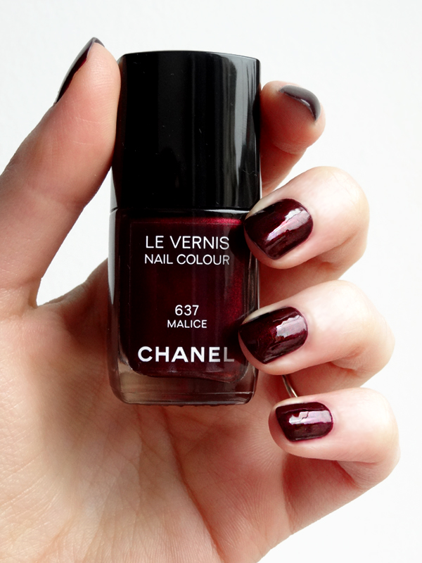 Un brin Malice Chanel | Beauty & Gibberish