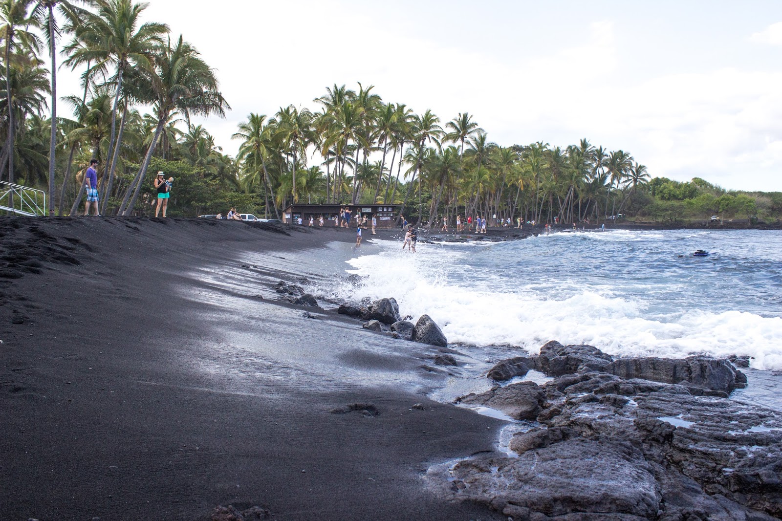 Resultado de imagen para Punalu’u Beach, Hawái playa negra