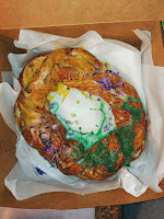 Small overdone King Cake