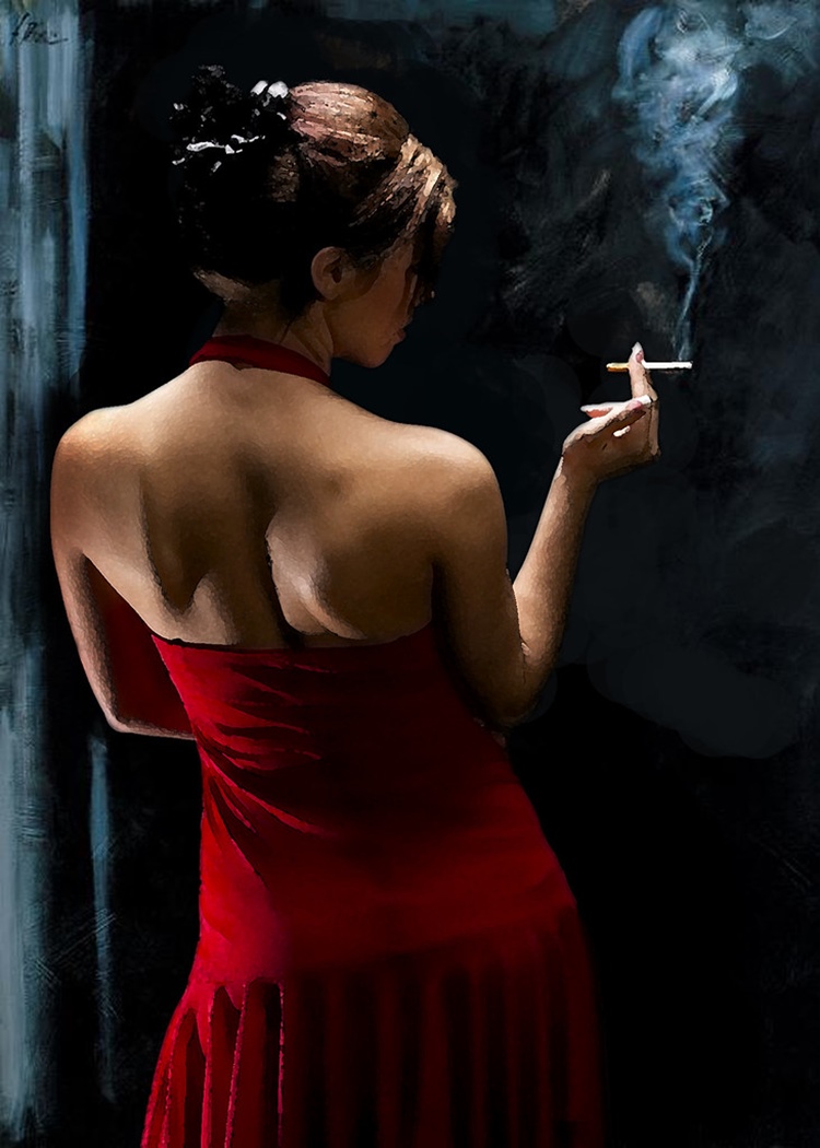 Девушка курит в платье