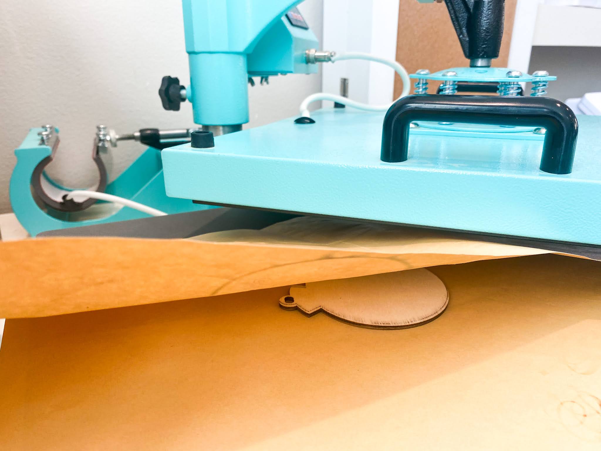 How to Sublimate a Photo on Wood Silhouette School