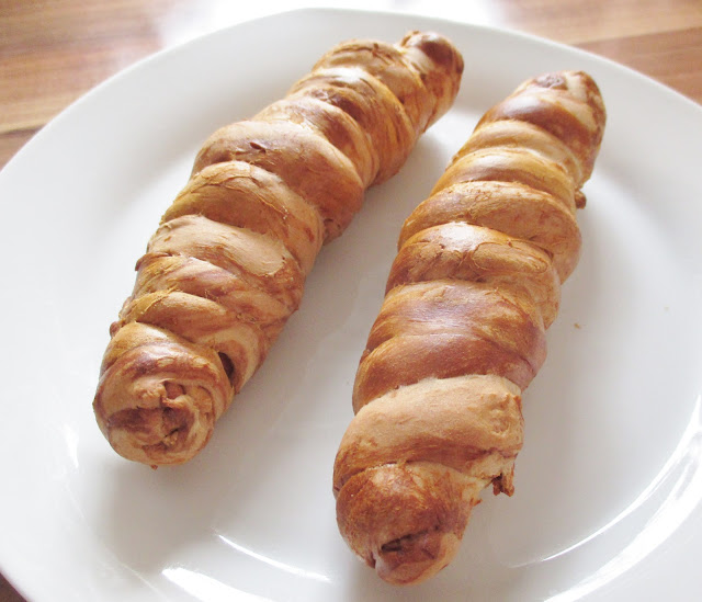 schnelle Wiener in Brezenteig oder Pizza / &amp;quot;Flammkuchen&amp;quot; Laugenstange ...