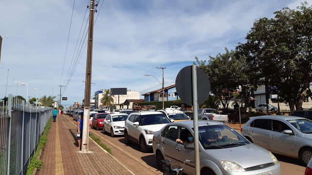 Idosos não respeitam organização e prefeitura suspende vacinação que ocorreria nesta sexta (03) no Shopping