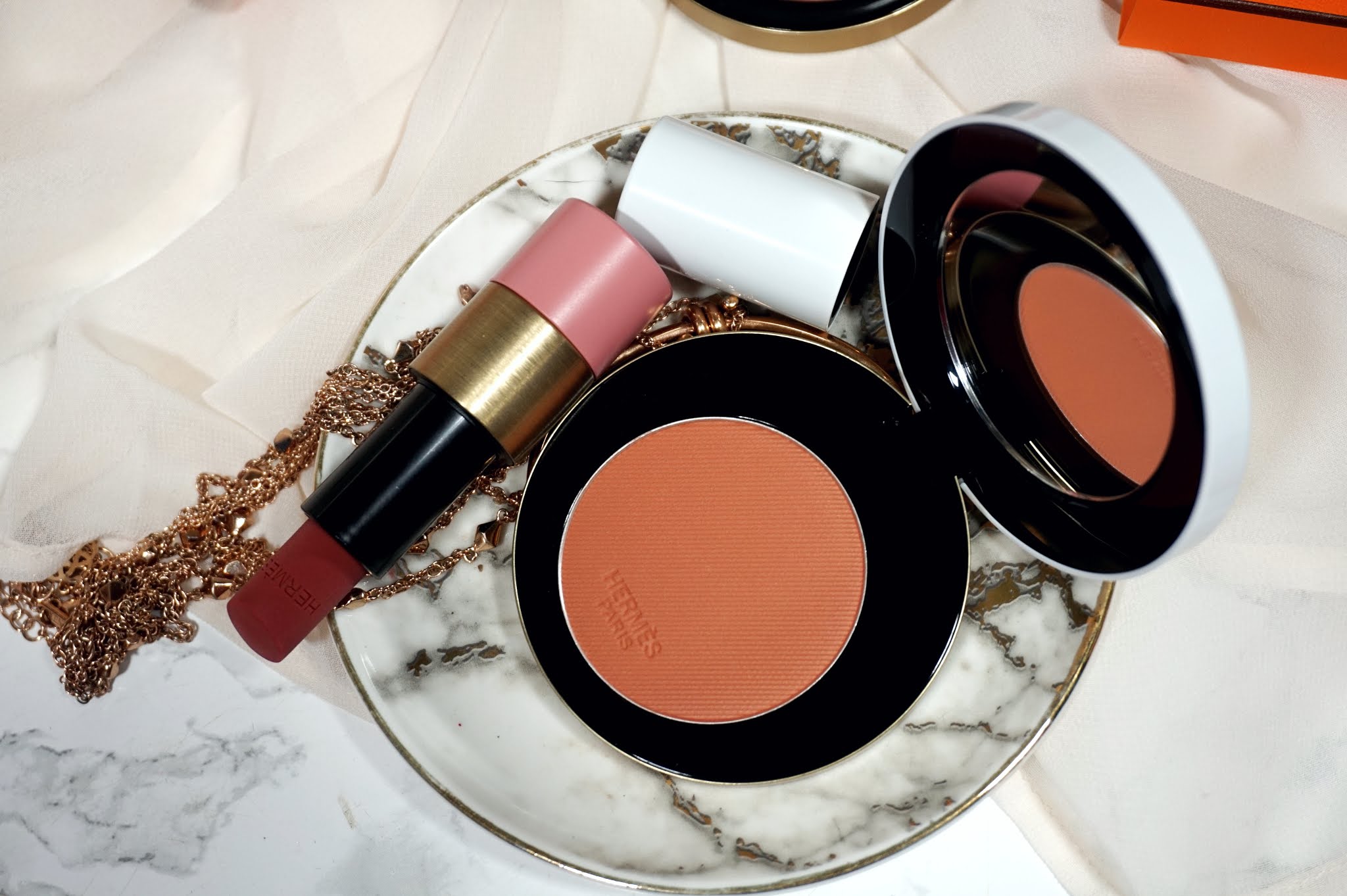  Review Hermès Rose Hermès Silky Blush Powder PRETTY IS MY PROFESSION