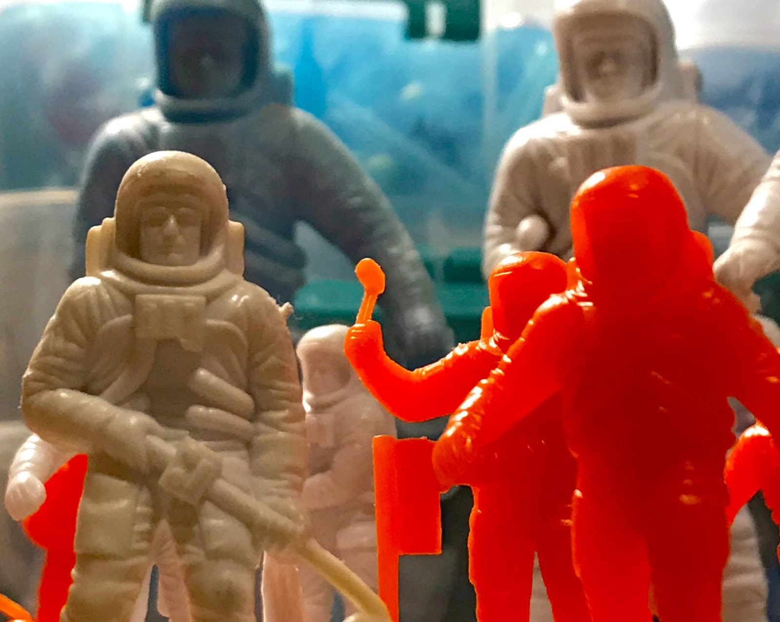 Space Garage Marx Toys Apollo Astronaut Figures in 54mm and 6inch