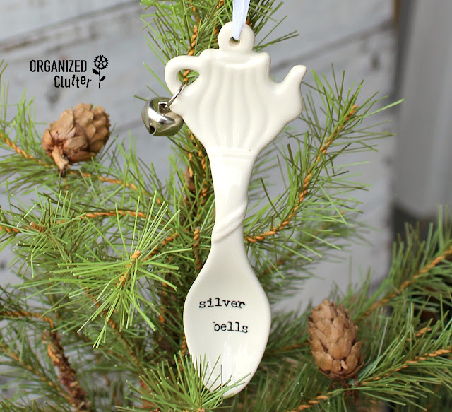 Spoon Christmas Tree Ornament Ideas #spoonornaments #timholtzremnantrubs #Christmasornaments #DIYornaments