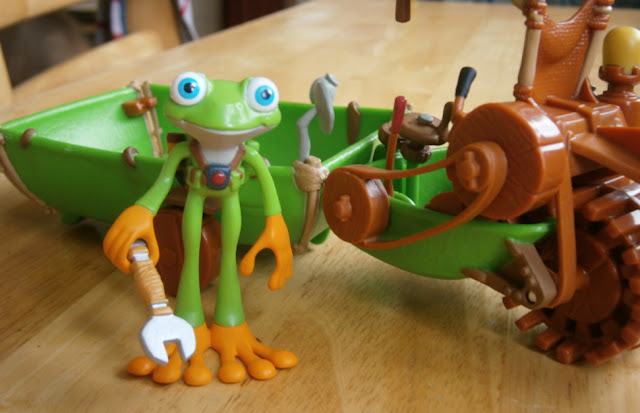 ZigZoo frog character from tree fu tom toy figure