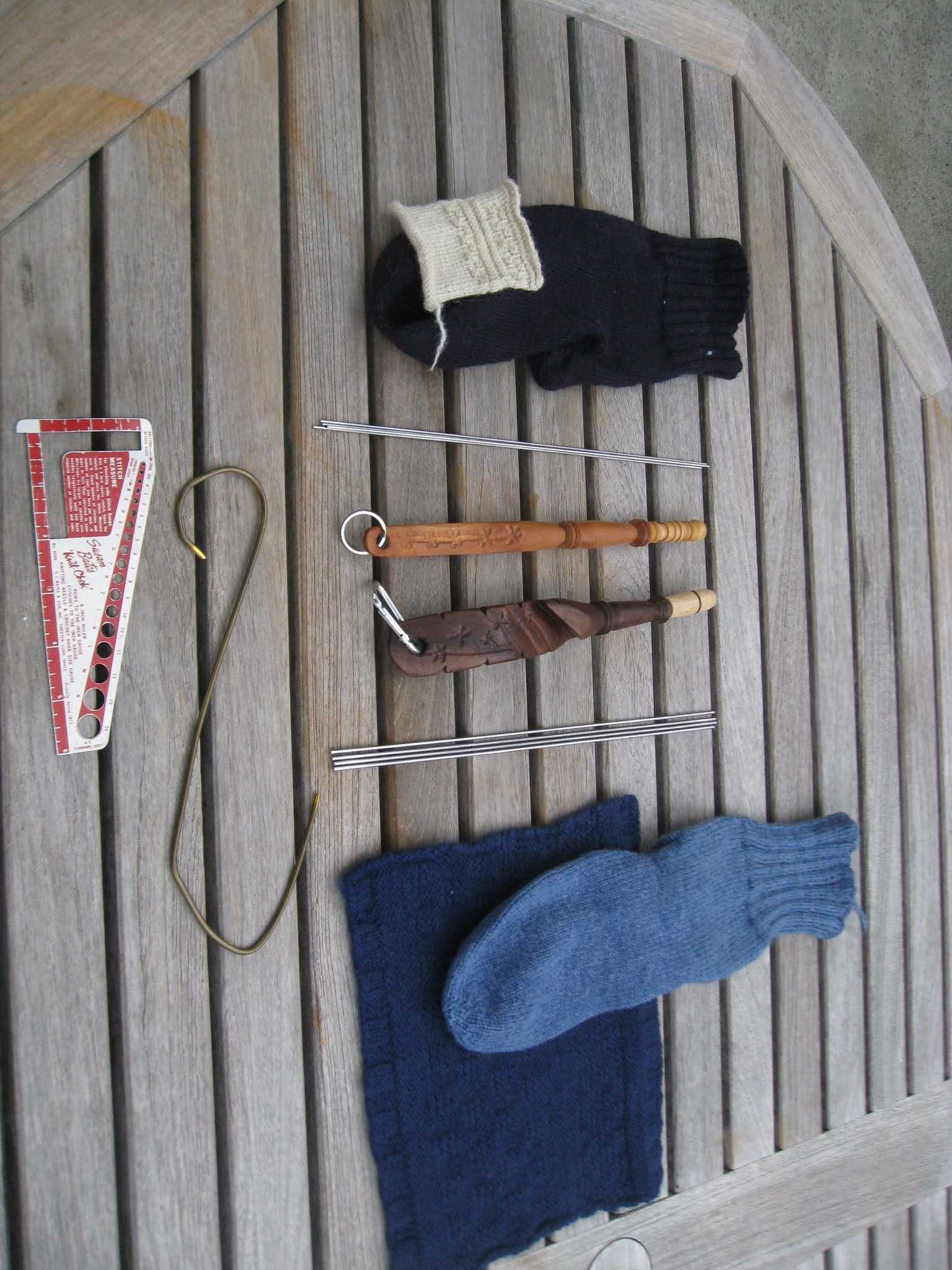 A Fisherman Knits How big should a knitting sheath be?