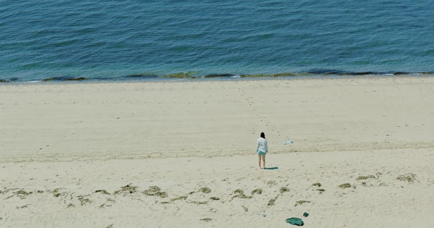Рецензия на фильм «Пляжный домик» - очередную попытку продать мелодраму как боди-хоррор