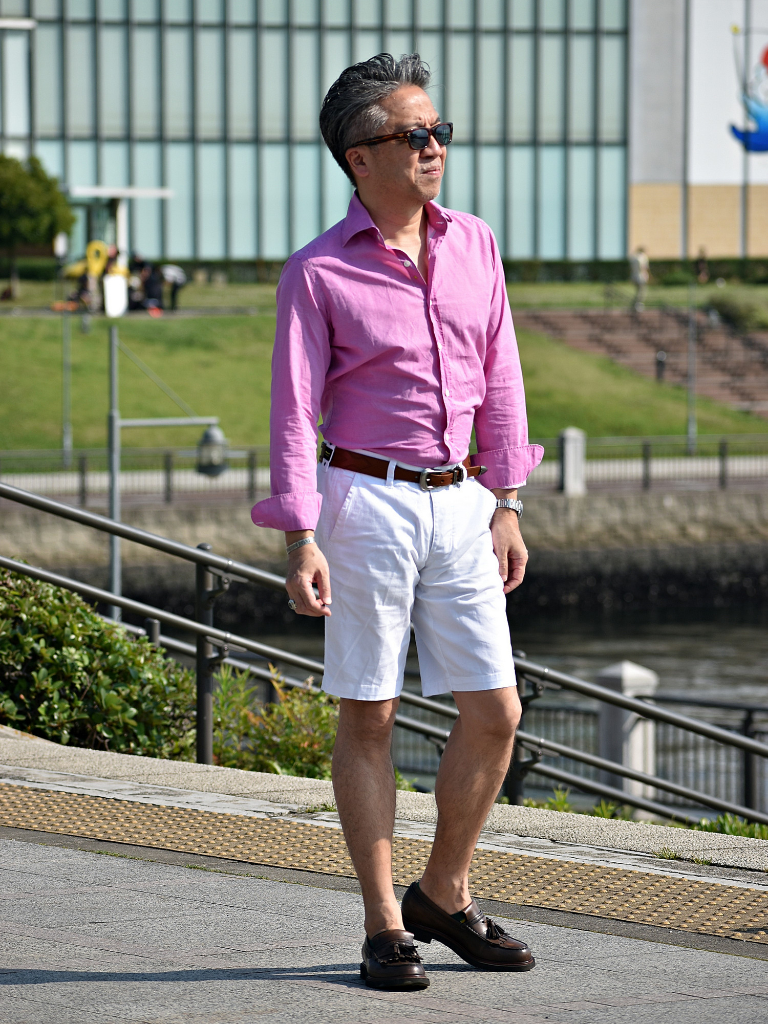 リネンシャツのメンズ コーディネート