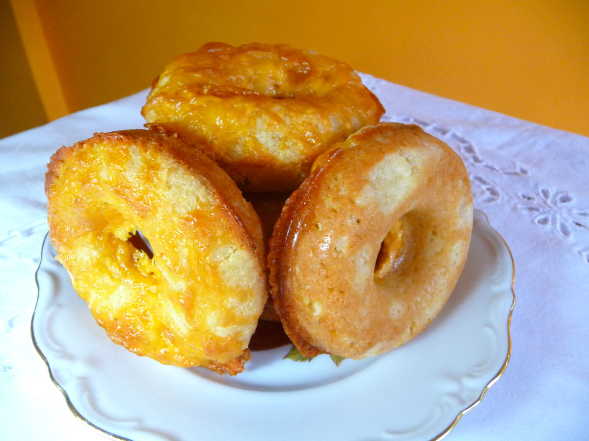 LOWCARB CHEDDAR CHEESE BAGELS