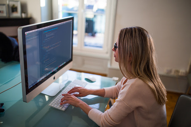 10 Easy and Quick ways to Make Money from Home for Free - Get your own vlogs and blogs How to make money from home for free - Easy and quick ways - Get your own vlogs and blogs