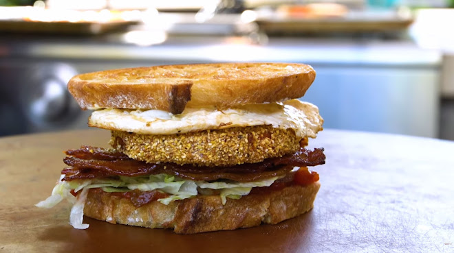 Sandwich BLT (Bacon, Laitue, Tomate) revisité