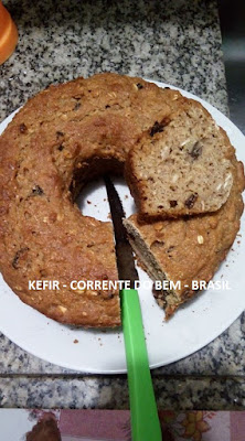 PÃO INTEGRAL COM FRUTAS SECAS, GRANOLA, MEL, CHIA, QUINOA, LINHAÇA E KEFIR DESSORADO PÃO INTEGRAL COM FRUTAS SECAS, GRANOLA, MEL, CHIA, QUINOA, LINHAÇA E KEFIR DESSORADO