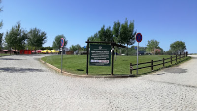 Entrada da Praia Fluvial da Ribeira