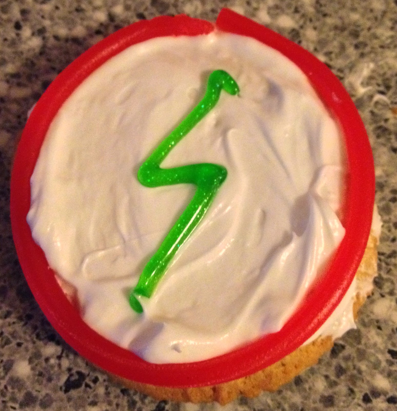 Looking for a super fun family literacy night to engage your families and students? Celebrate reading and writing with seven stations ideas including reading crafts and activities, writing prompts, a food craft, and more! Bulletin board materials are included, and best of all, there are editable pages, too! Save yourself time and stress while running a fun superhero themed event for your kids and parents!