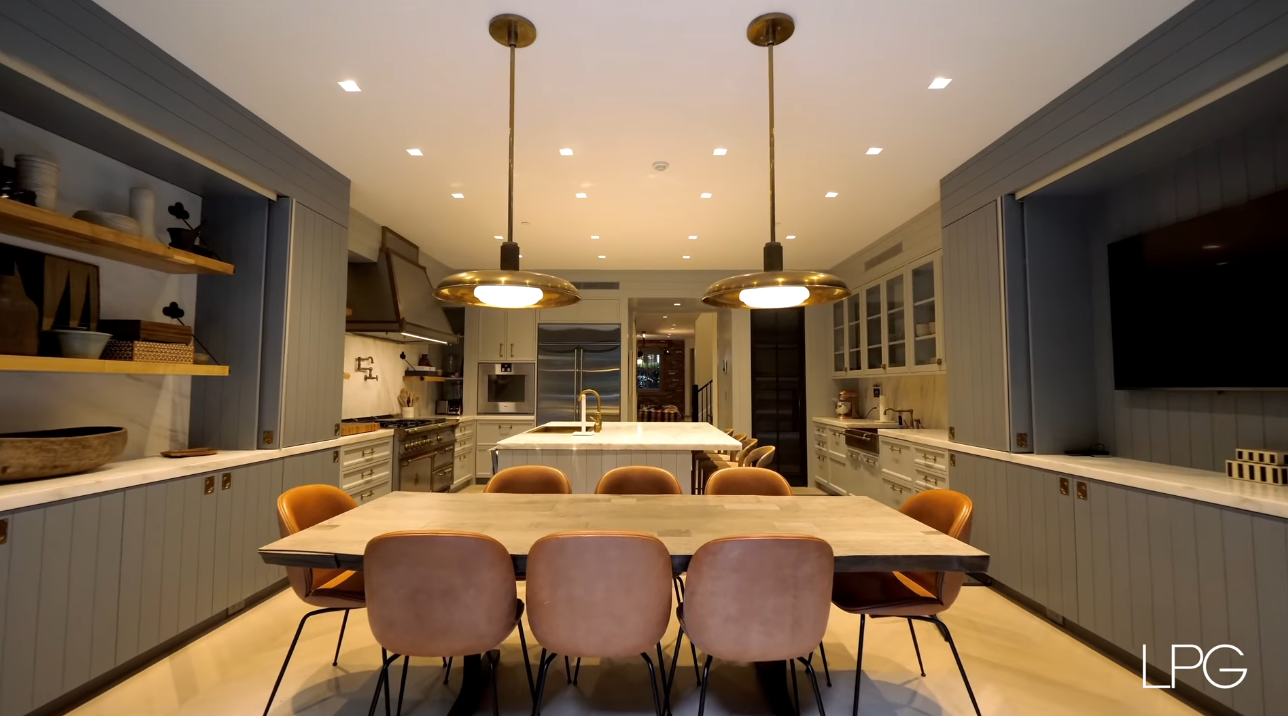 37 Photos vs. INSIDE the Top 3 BEST Manhattan, New York Townhouses | $20+ MILLION - Luxury Home & Interior Design Tour 37 Photos vs. INSIDE the Top 3 BEST Manhattan, New York Townhouses | $20+ MILLION - Luxury Home & Interior Design Tour