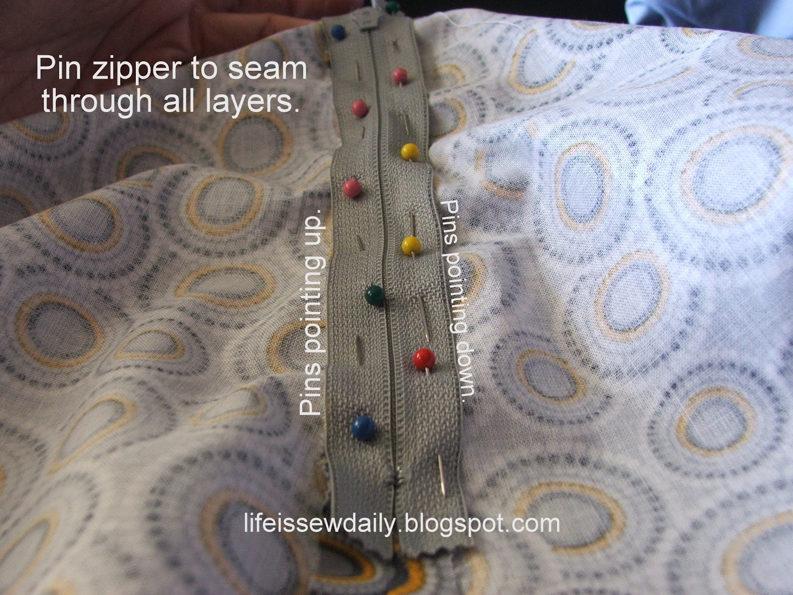 Life is {Sew} Daily How to Install a Zipper {tutorial}