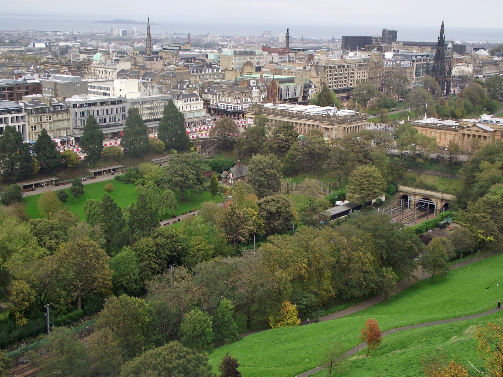 Bon VOYAGE!!: EDINBURGH Escocia, ciudad de bellos paisajes