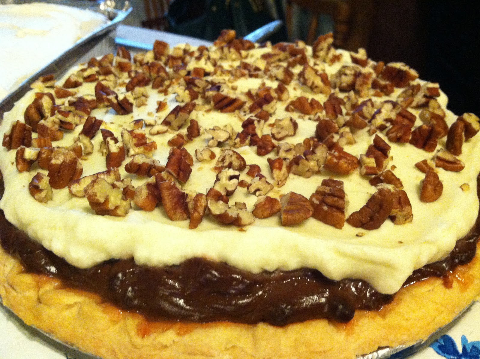 A Lot of Goodness: Pie #6: Chocolate Banana Pecan