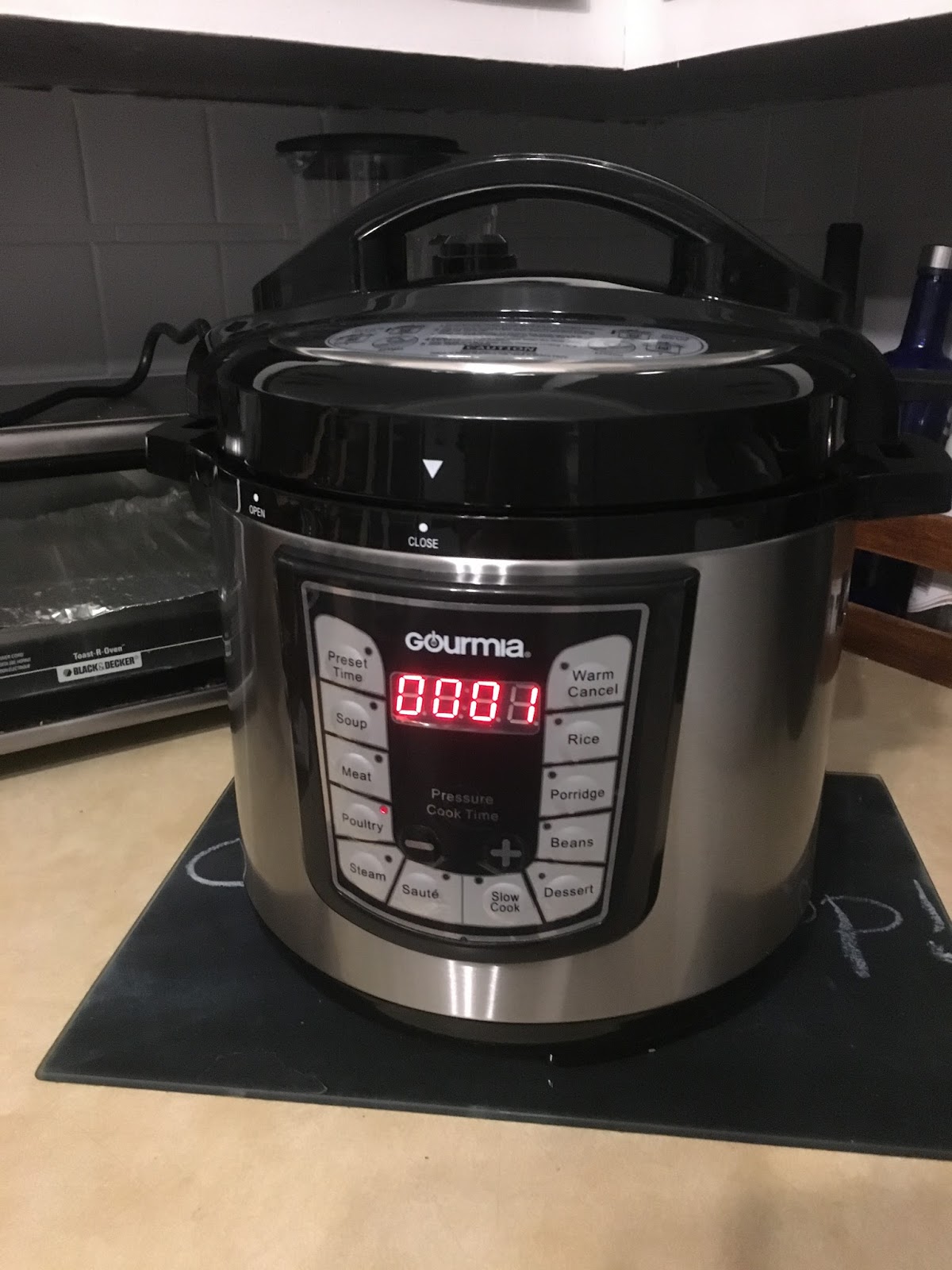 Nesca's Nook Gourmia Pressure cooker & easy Salsa chicken