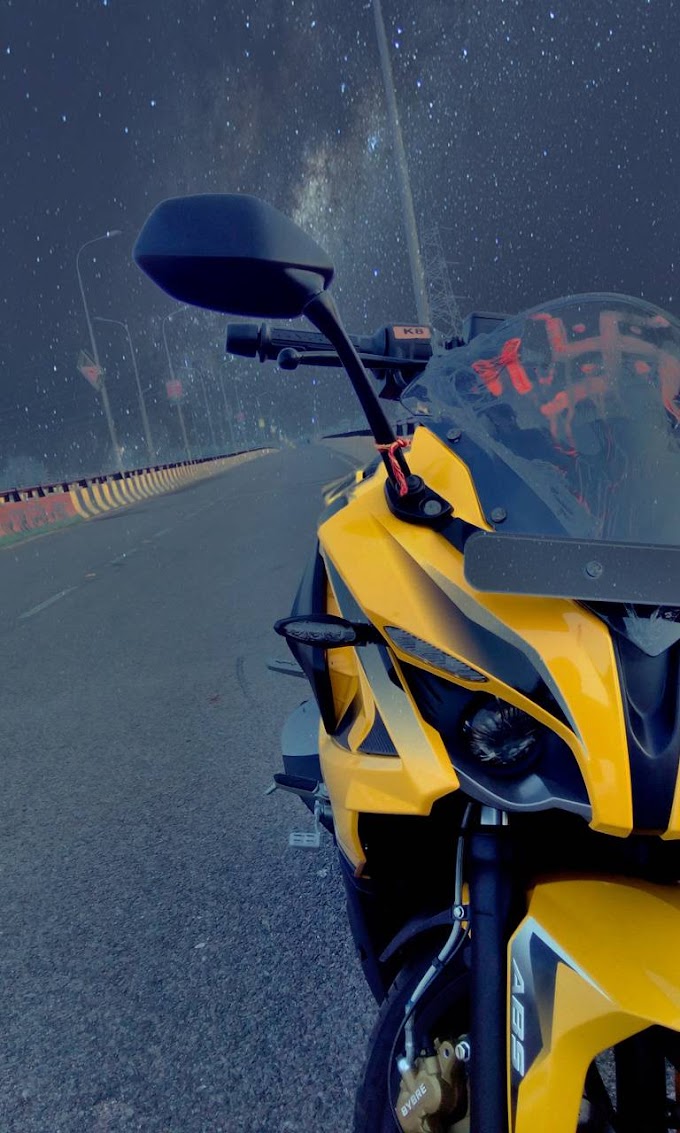 Bajaj Pulsar RS 200 Price, Mileage, Specifications, Colors, Top Speed and Service Schedule