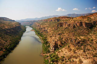 Nil v Etiopii/publikováno z http://news.nationalgeographic.com/news/2013/09/130927-grand-ethiopian-renaissance-dam-egypt-water-wars/