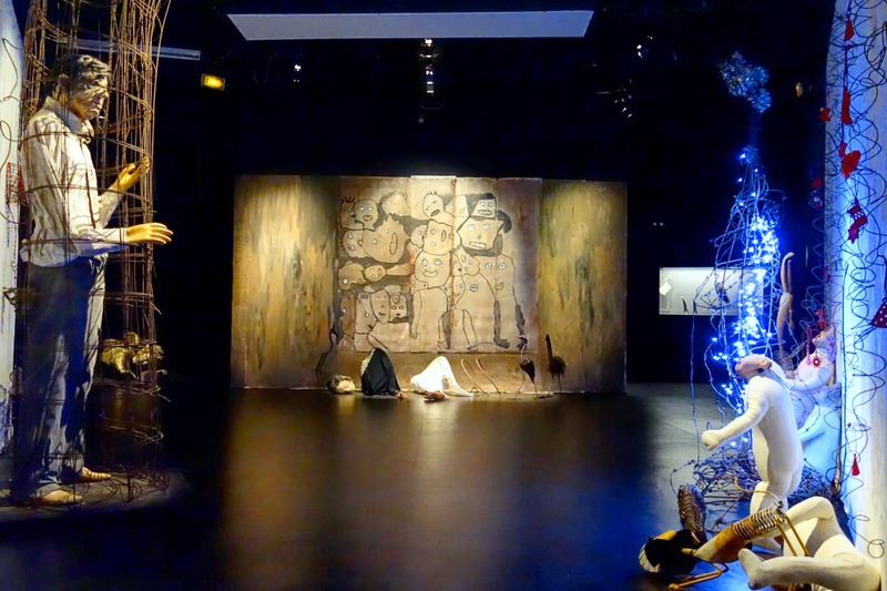 Expo Le monde selon Roger Ballen La Halle Saint Pierre Jusqu