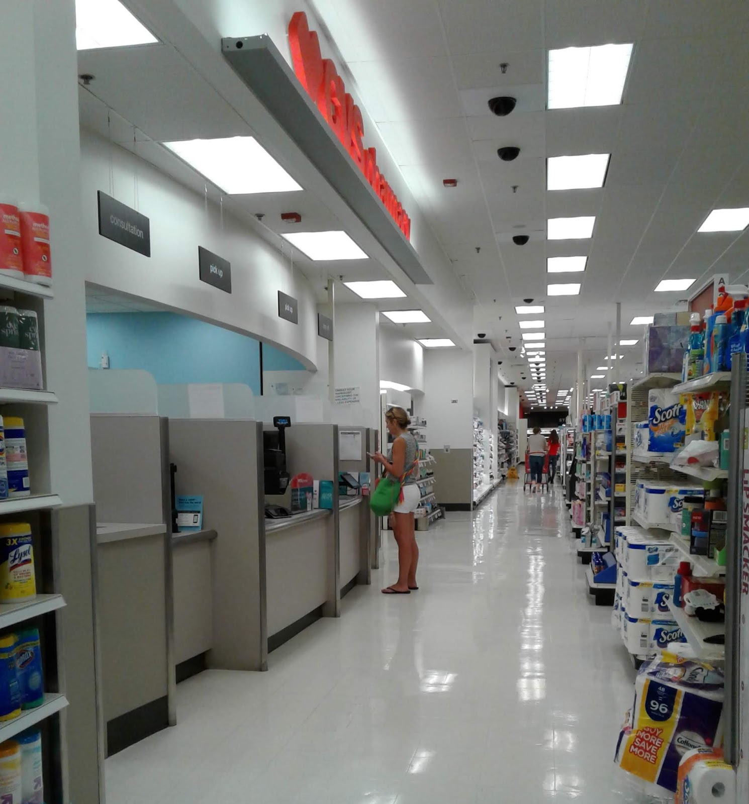 My Florida Retail Blog: A Tale of Two Targets, Part 2 - Target's New Groove