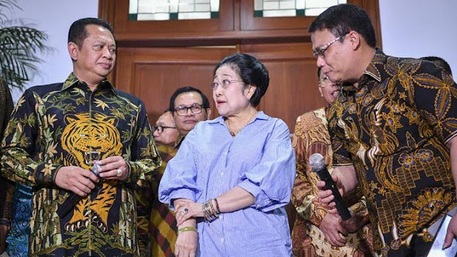 MPR Usul Masa Jabatan Presiden 8 Tahun, Jokowi Pimpin Indonesia hingga 2027 MPR Usul Masa Jabatan Presiden 8 Tahun, Jokowi Pimpin Indonesia hingga 2027