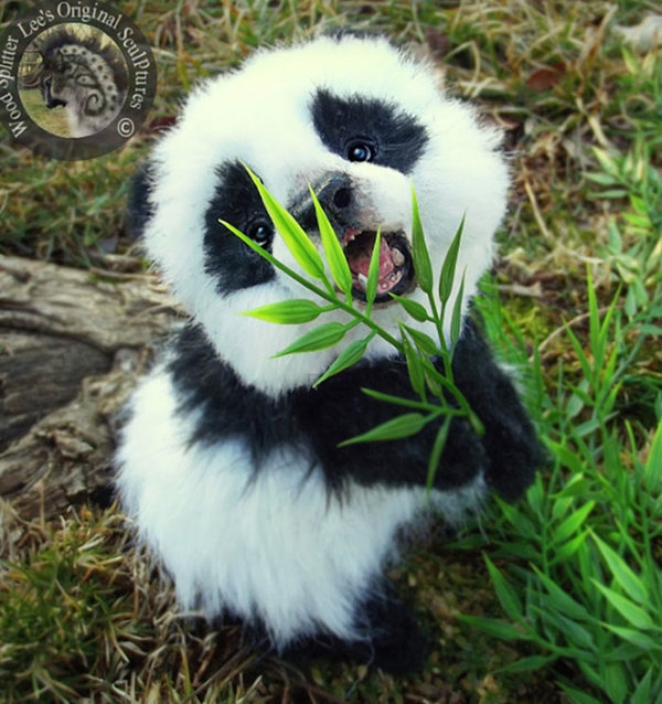 10-Baby-Panda-Wood-Splitter-Lee-Animals-Art-that-look-Alive-www-designstack-co