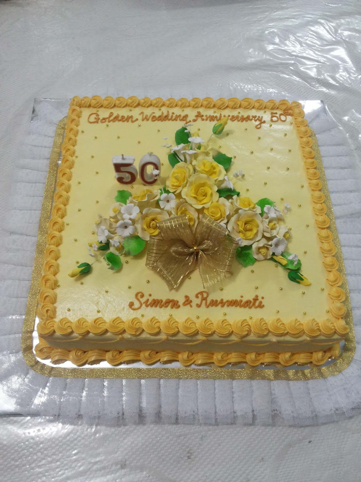 Orchid Cake Anniversary Cake, Kue Tart dgn hiasan Pengantin.